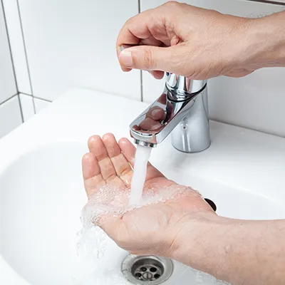 Weniger Wasser, mehr Hygiene: die neue Herausforderung für Gesundheitseinrichtungen