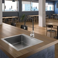 Küche und Thekenbereich