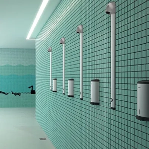 Duschen im Schwimmbad